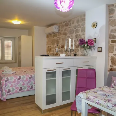Seka Apartamento Hvar Town